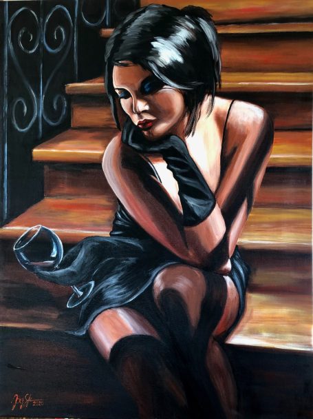 Die Treppe Eine Frau sitzt auf einer Treppe mit Weinglas